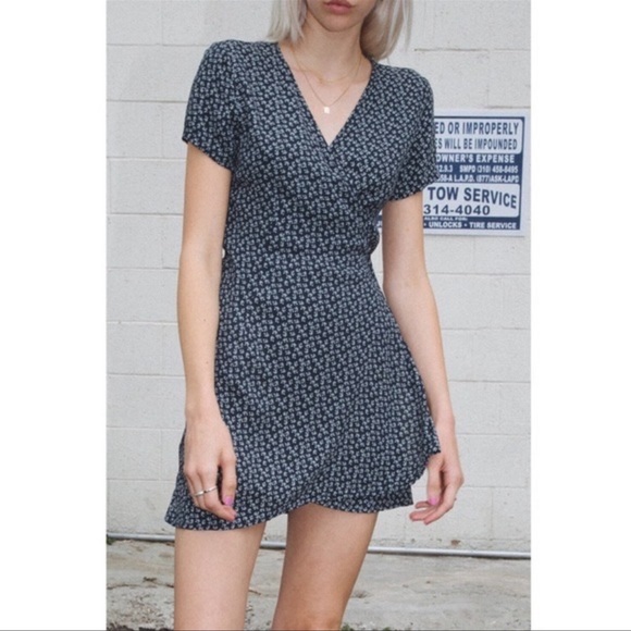 Brandy Melville Dresses Brandy Melville Robbie Dress Blue Floral